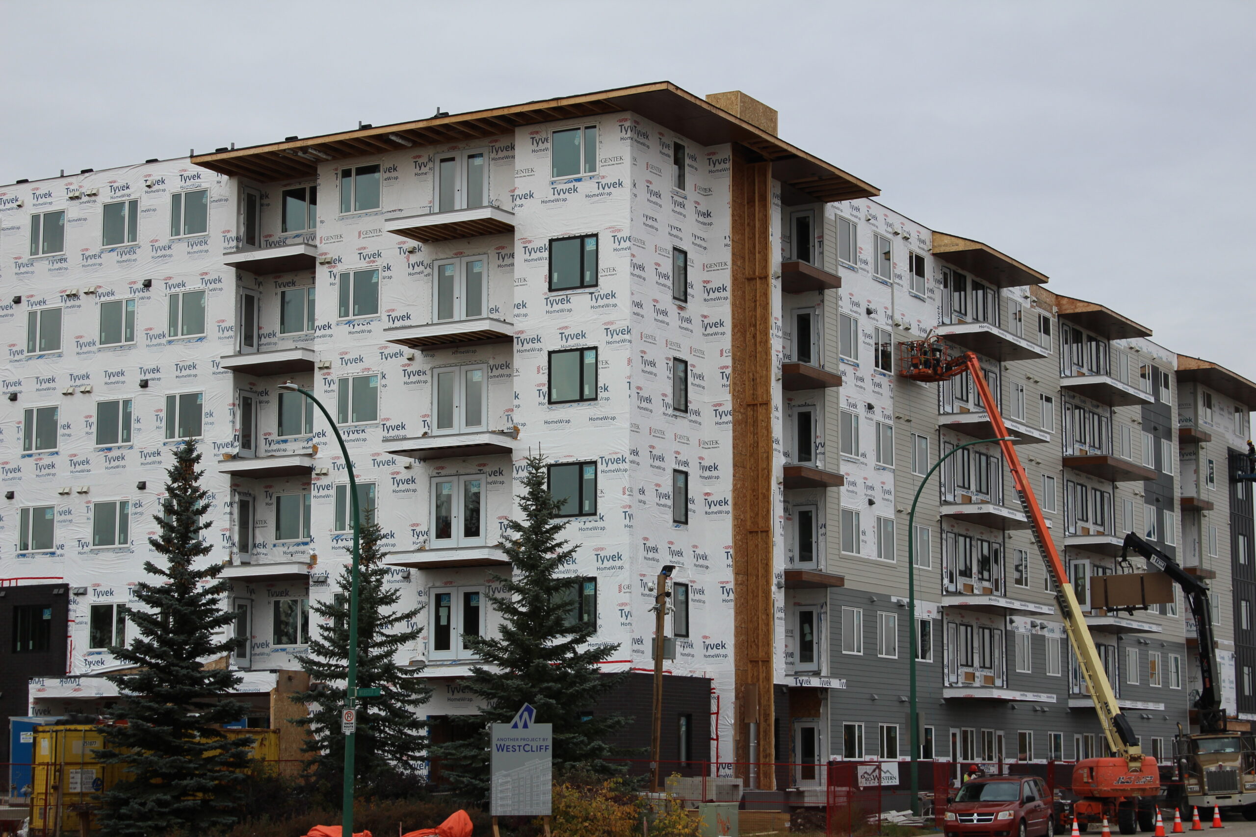 Pro-Western construction project